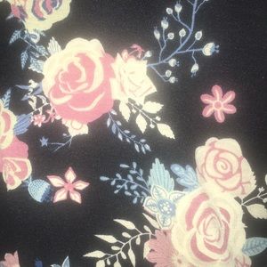 LuLaRoe Dresses - NWOT lularoe Carly LuLaRoe Dresses - NWOT lularoe Carly